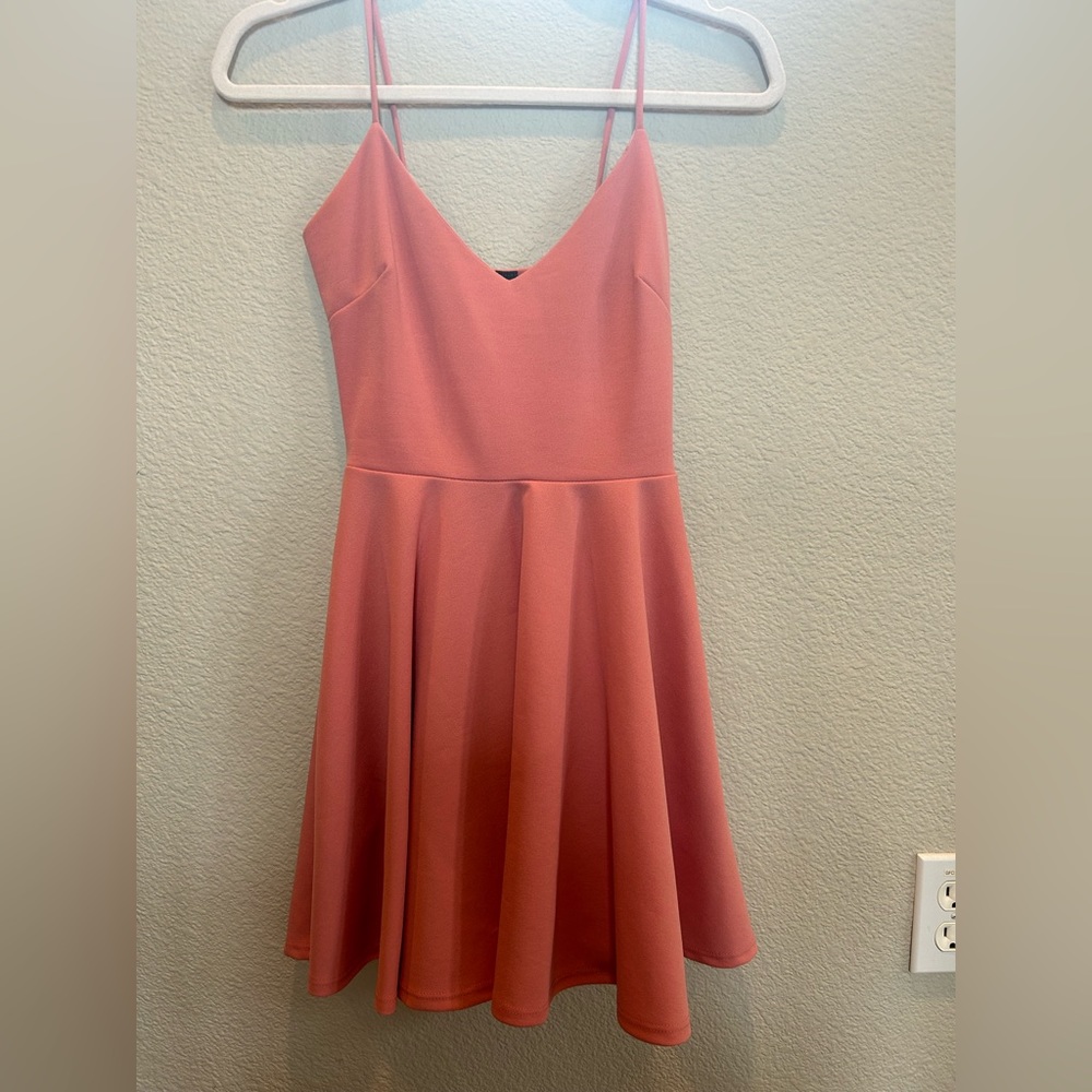 An extra small Windsor dress, only worn once!